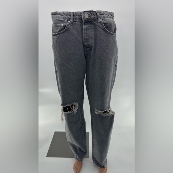 Boohoo Man Distressed Ripped Jeans Size 32 - Picture 1 of 7